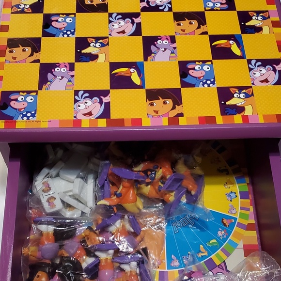 NICK JR. DORA THE EXPLORER GAME HOUSE W/ 8 GAMES 2006 in excellent condition - Picture 6 of 8